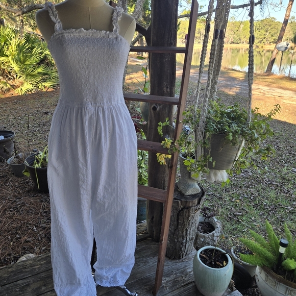 Jessica Simpson Pants - Jessica Simpson White Eyelet Smocked Bodice Jumpsuit Size Extra Large